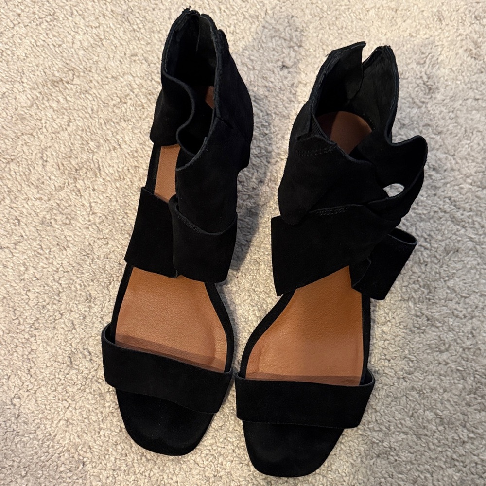 Lucky Brand Women's Elegant Black Heels